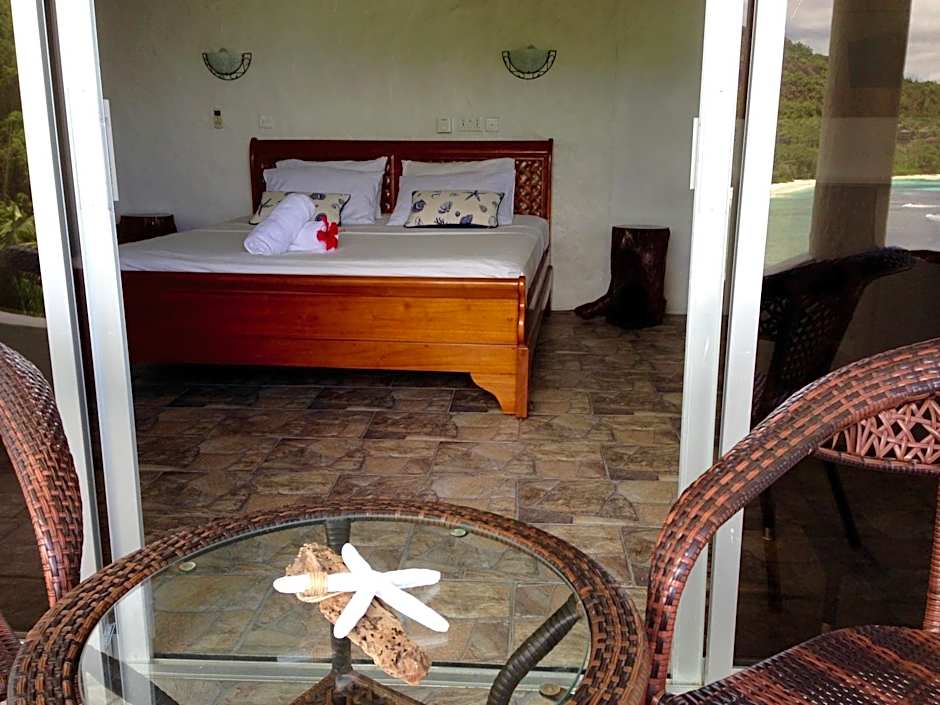 Lazare Picault Hotel