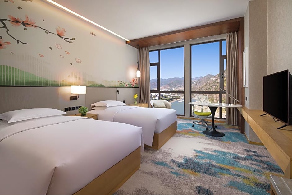 Hilton Garden Inn Nujiang