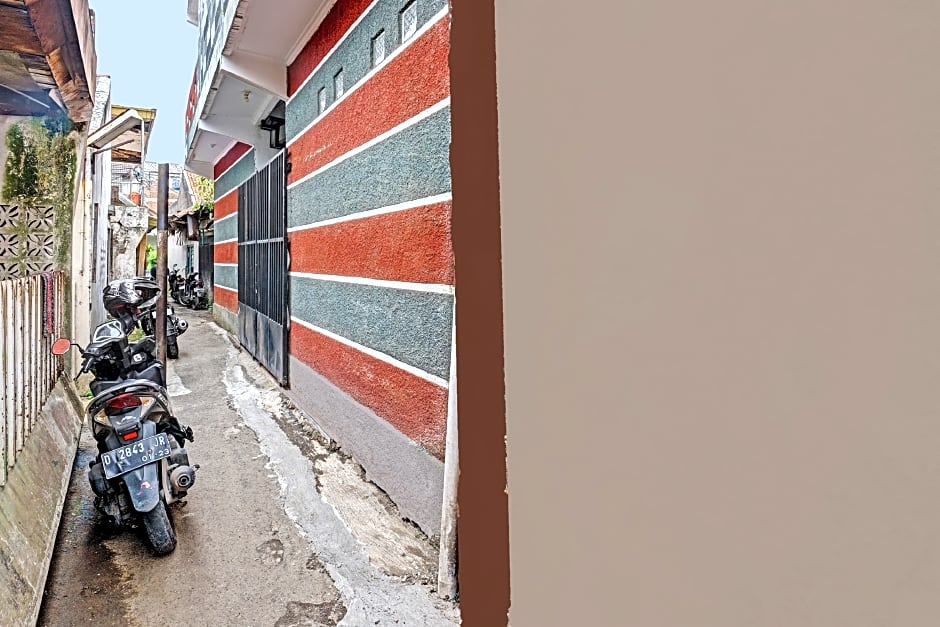 Spot On 91589 Bunda Homestay Syariah