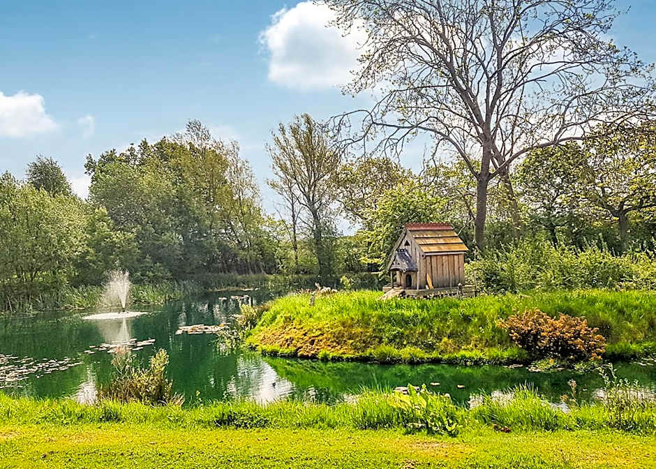 Flaxton Meadows Luxury Lodges