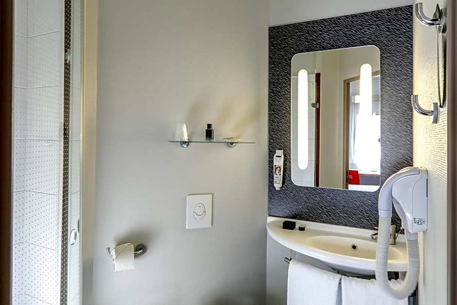 ibis Orange Sud