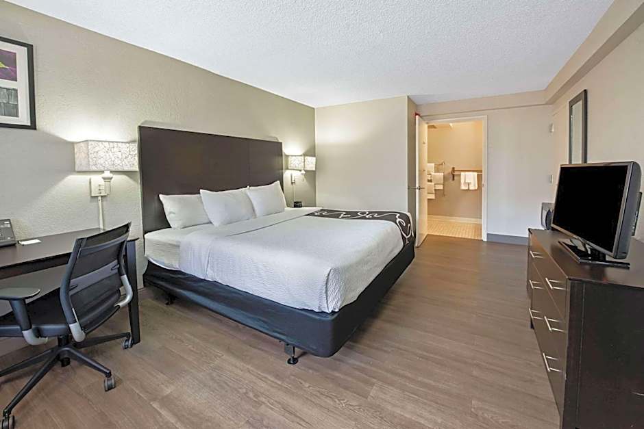 La Quinta Inn & Suites by Wyndham West Palm Beach - Florida Turn