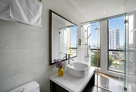 Deluxe Twin Room with Sea View