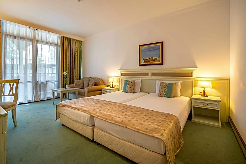 Helena Park - Ultra All Inclusive