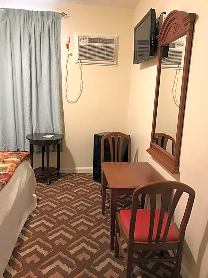 Waterbury Big Apple Motel