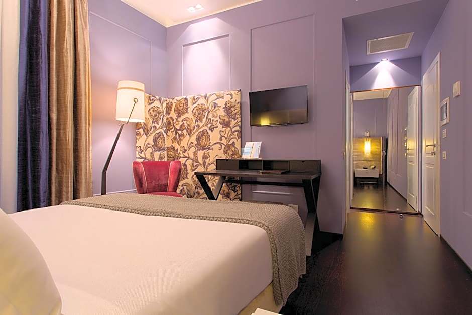 Stendhal Luxury Suites