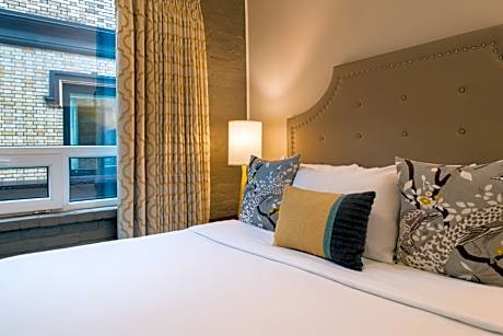 Executive King Suite