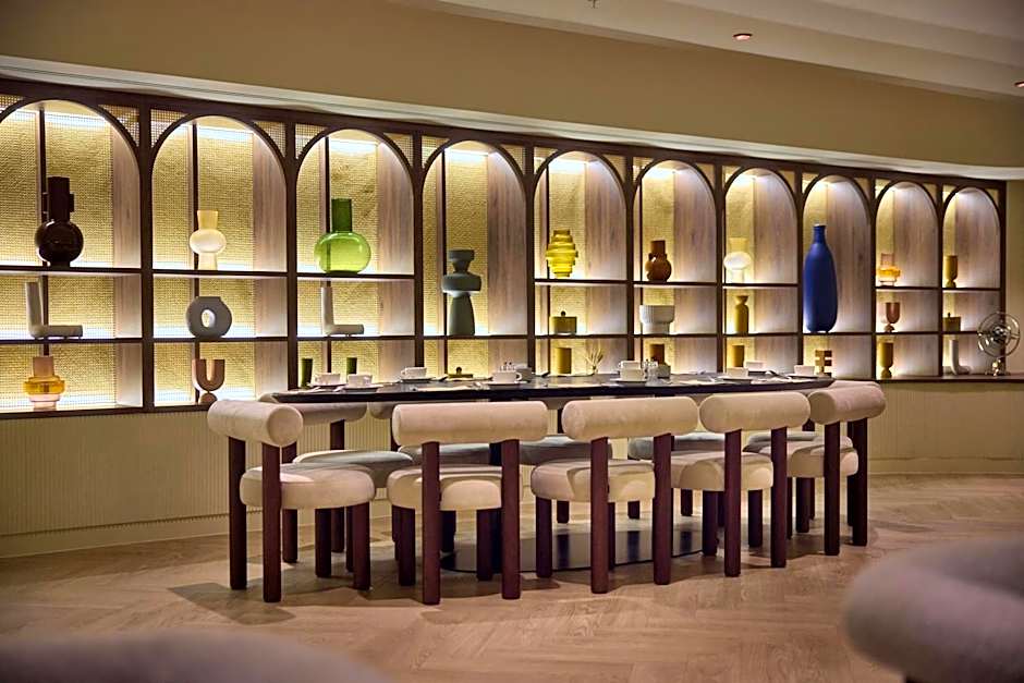 Cardo Roma, Autograph Collection