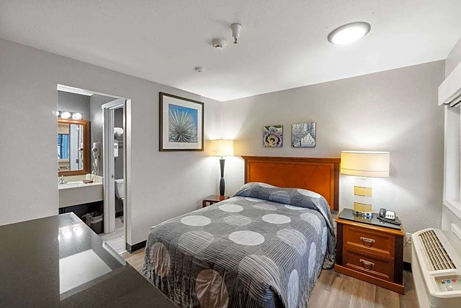 Basecamp Puyallup a Travelodge by Wyndham