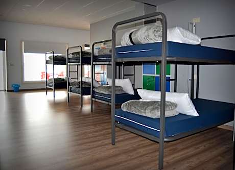 Mixed Dormitory Room