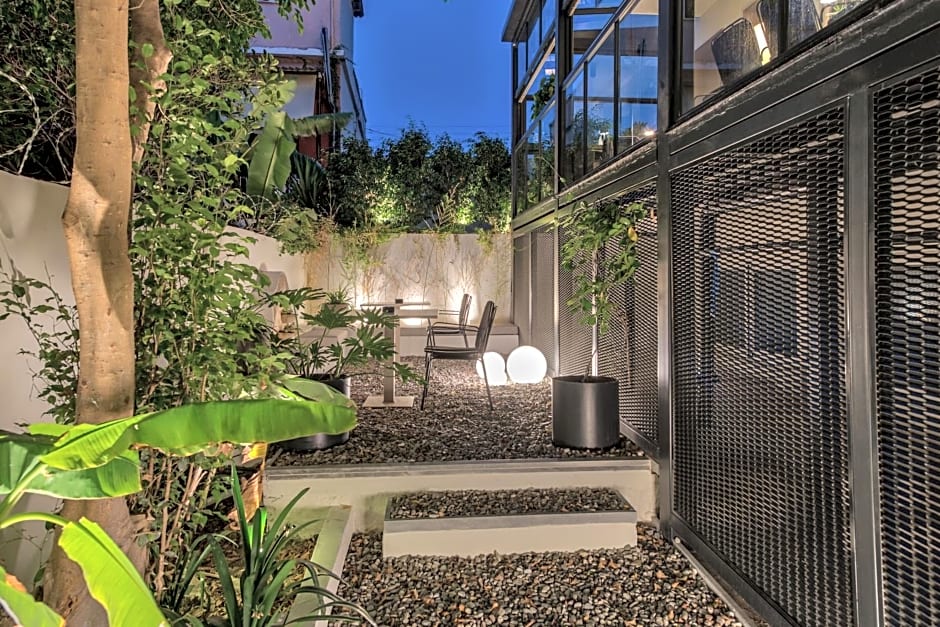 Bitzaro Boutique Hotel