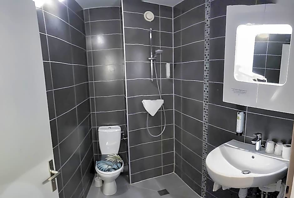 Logis Les Charmilles Chalon-sur-Saône Sud