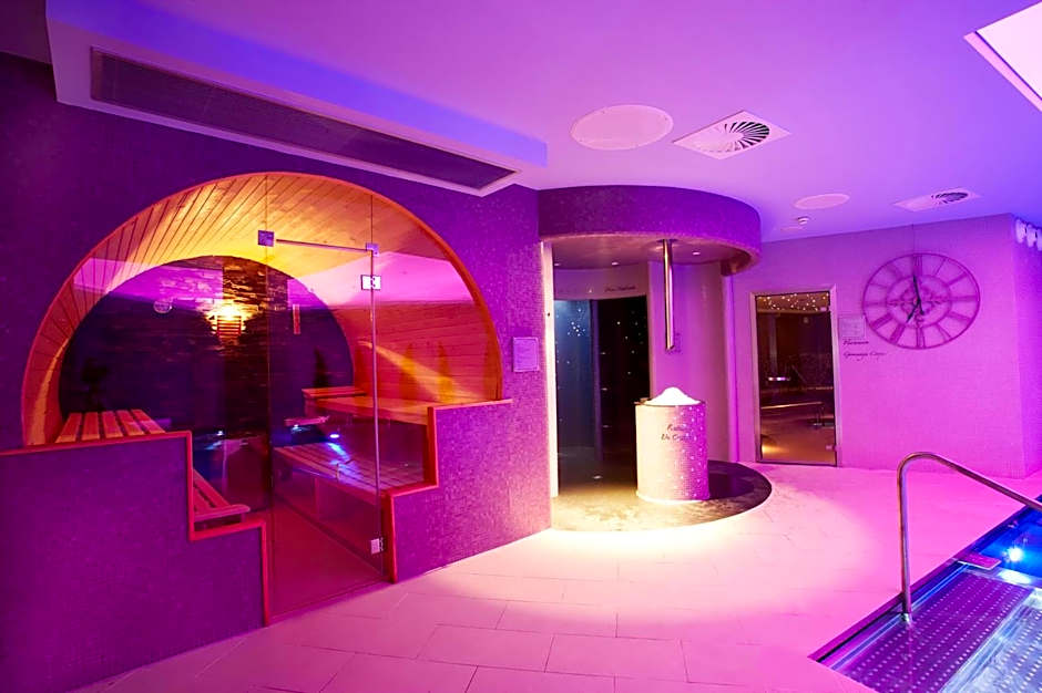 Grand Plaza Hotel & Wellness