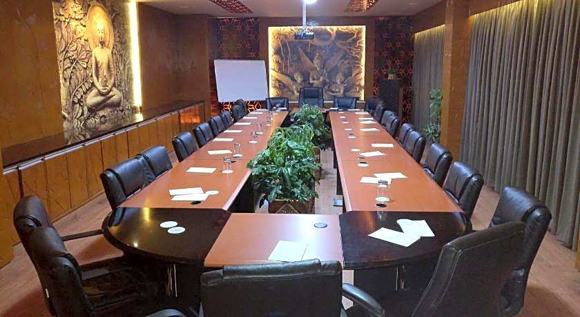 Hotel Hampi International