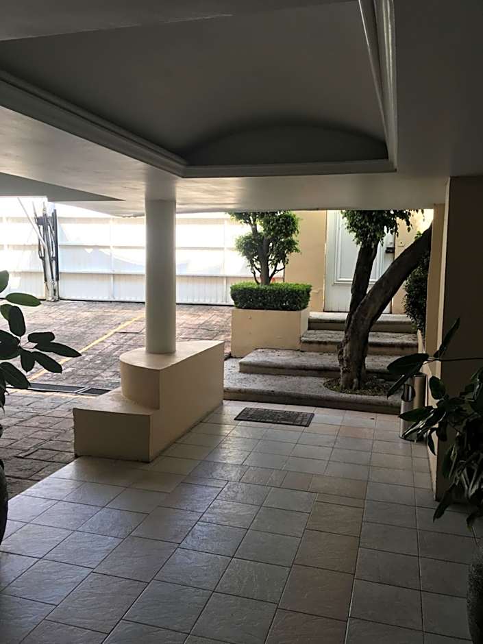 Grupo Kings Suites - Bosques de Duraznos 78