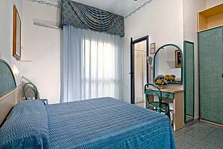 Two Connecting Rooms - Annex