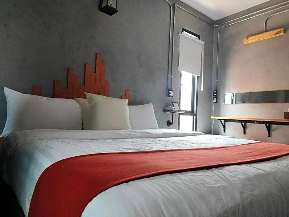 Cicada Hotel Kanchanaburi