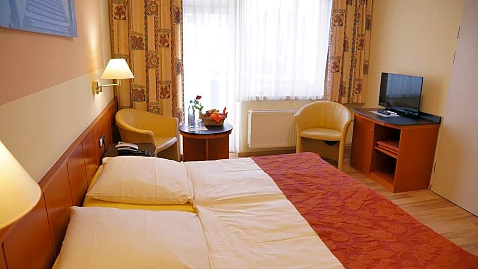 Aura Hotel