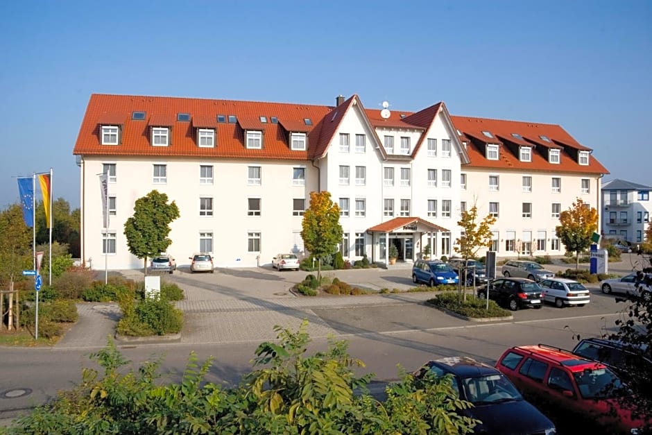 Fairway Hotel