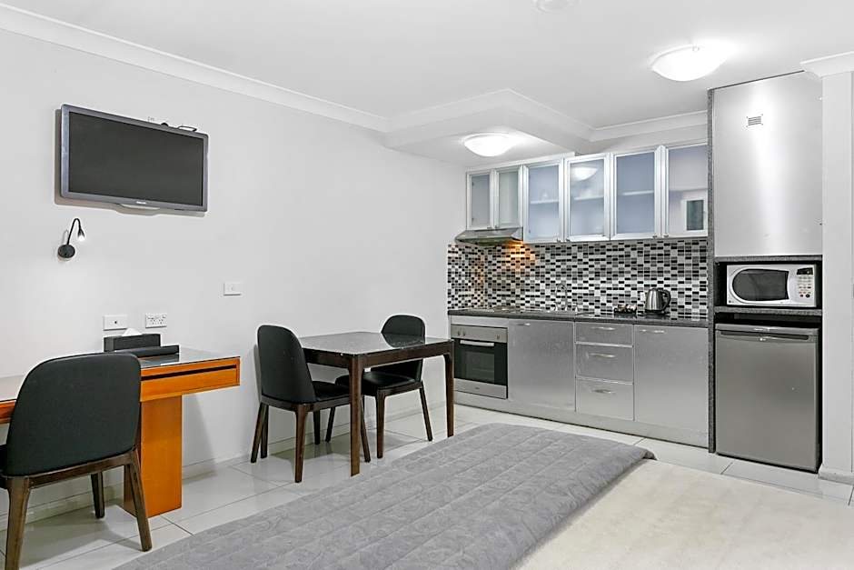Comfort Inn & Suites Burwood