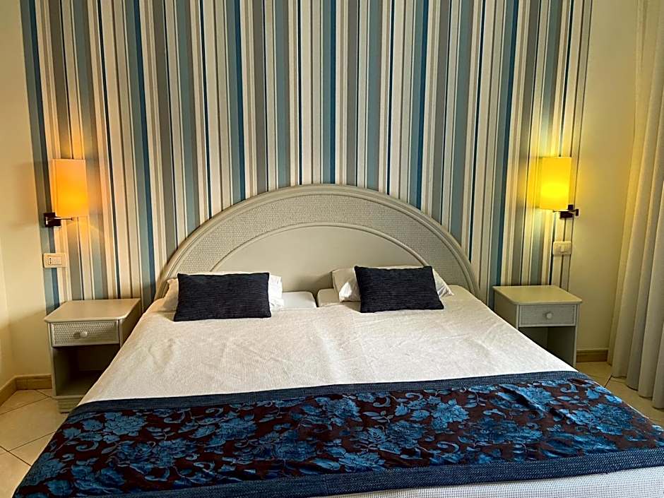 Ouril Pontao Hotel