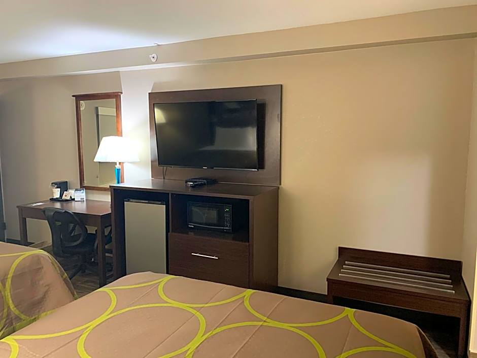 Super 8 by Wyndham Cookeville