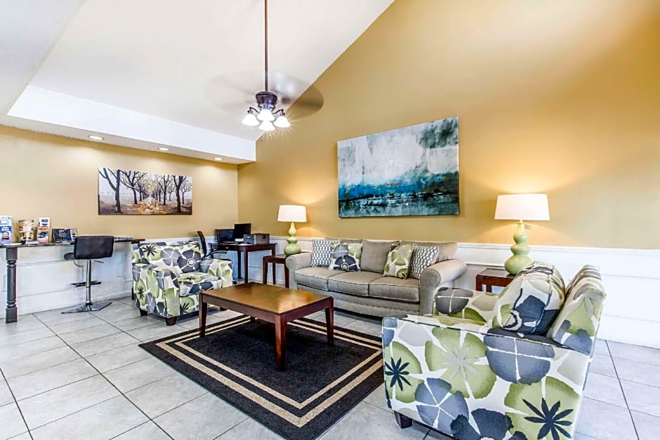 Quality Inn Bessemer I-20 exit 108