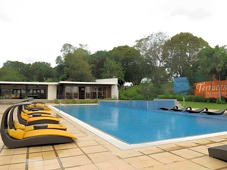 Pontefino Hotel And Residences