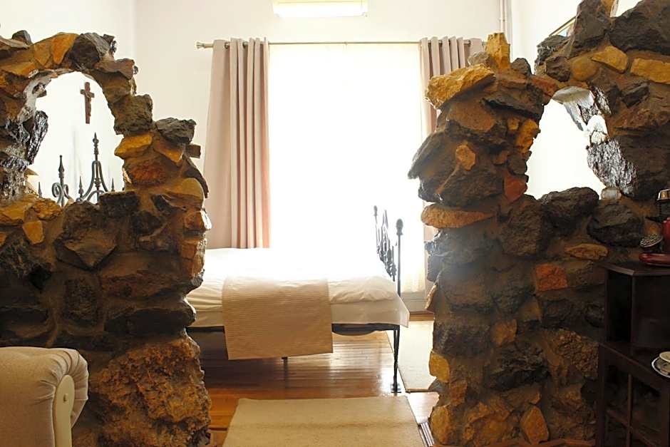 Hunter Prince Castle Hotel