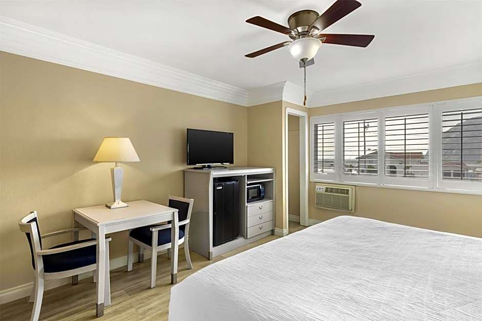 Best Western Tradewinds