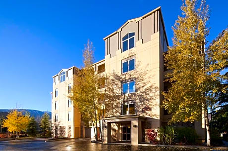 Sheraton Lakeside Terrace Villas at Mountain Vista