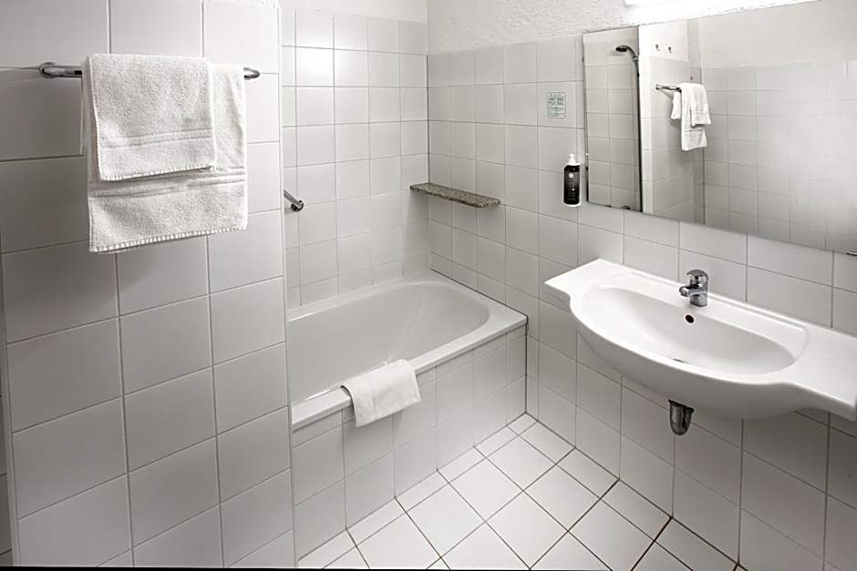 Elan Hotel