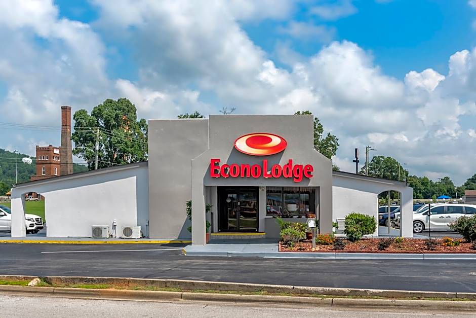 Econo Lodge Oxford near Choccolocco Park