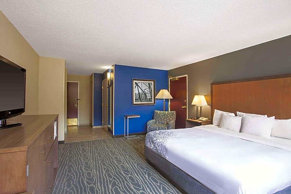 La Quinta Inn & Suites by Wyndham Richmond South