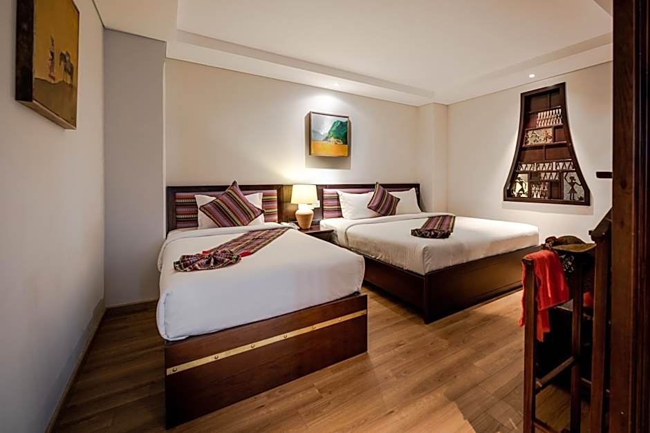 Photo 1 of 11 of 1 Double Bed or 2 Beds Suite, City View