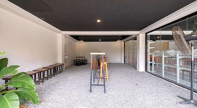 RedLiving Syariah Apartemen MKostel - Tower A1 Kencana Loka