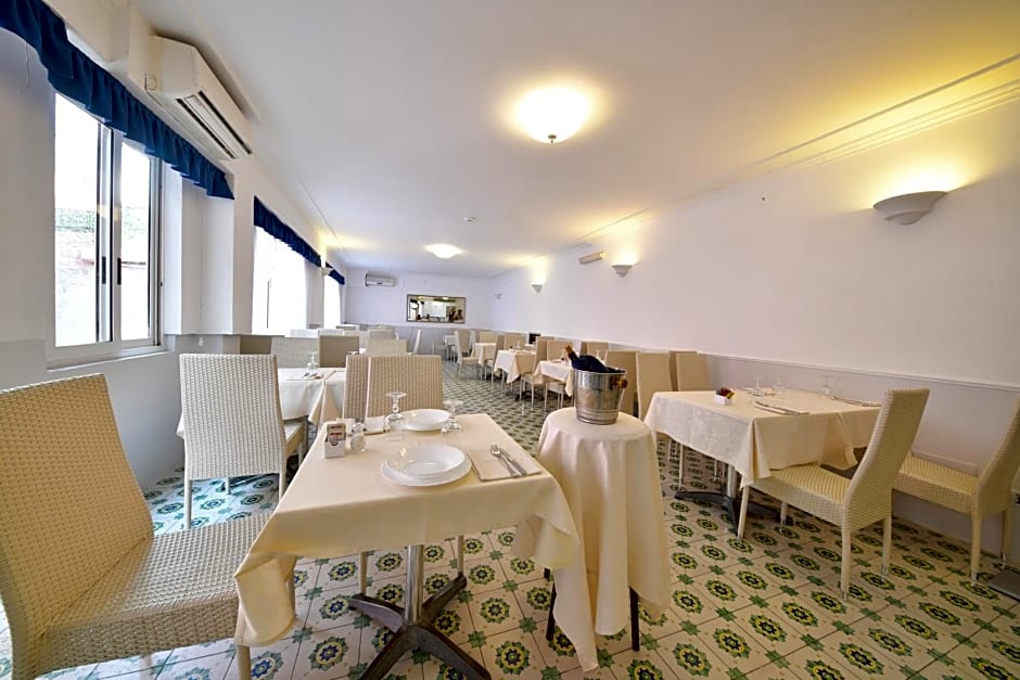 Fortuna Beach - Seaside Hotel