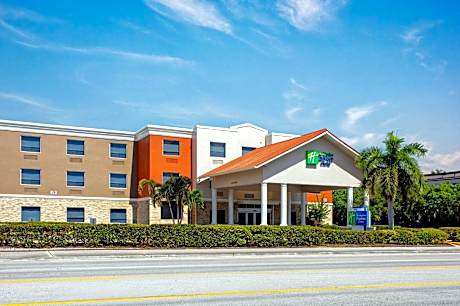 Holiday Inn Express & Suites Lantana By IHG