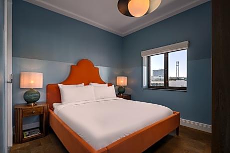 Family Two-Bedroom Apartment with View