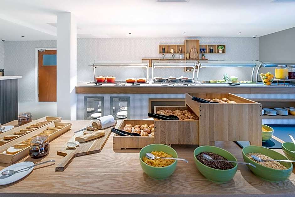 Holiday Inn Bristol Airport By IHG