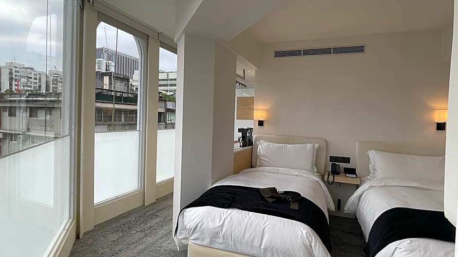 Swiio Hotel Daan