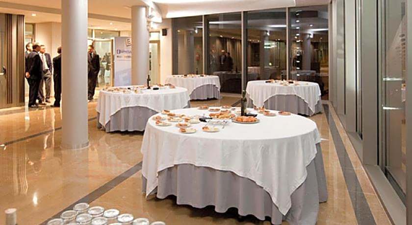 Mas Monzon Hotel