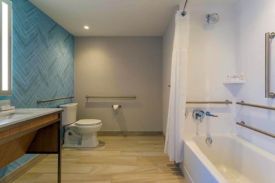 Hilton Garden Inn Boston Brookline, MA