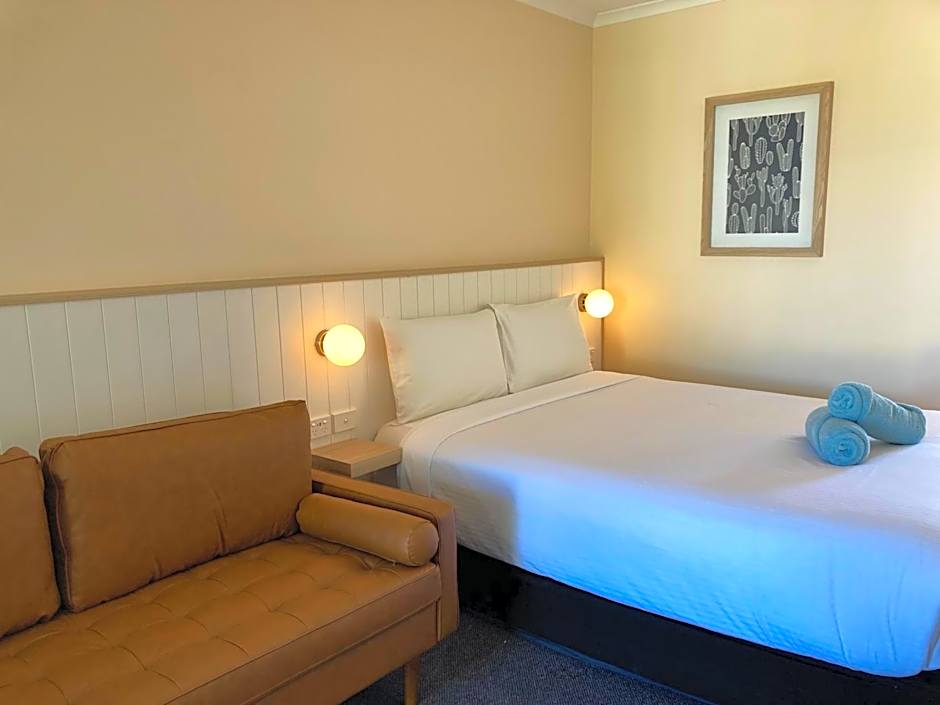 South Seas Motel & Apartments