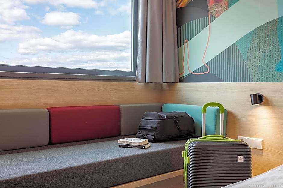 MEININGER Hotel Berlin Airport