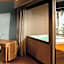 Four Seasons Hotel
