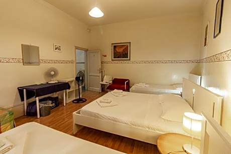 Economy Quadruple Room with Shared Bathroom
