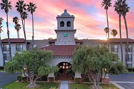 Embassy Suites by Hilton Lompoc Central Coast