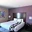La Quinta Inn & Suites by Wyndham DFW Airport West - Euless