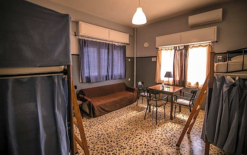 The Holy Rock - Hostel at meteora